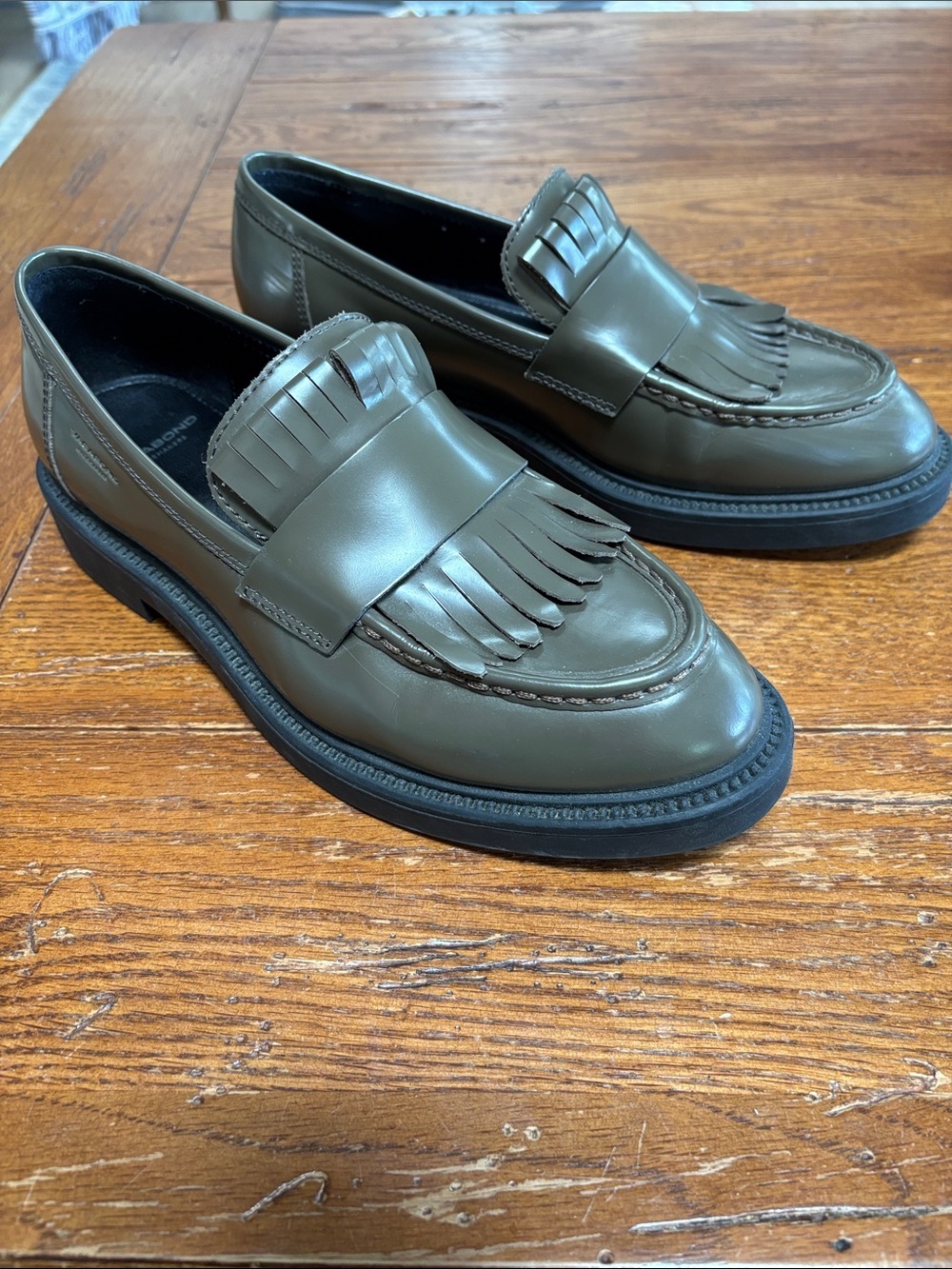 Vagabond Shoemakers Alex W Kiltie Loafer Women’s Olive Green Preppy Size 38